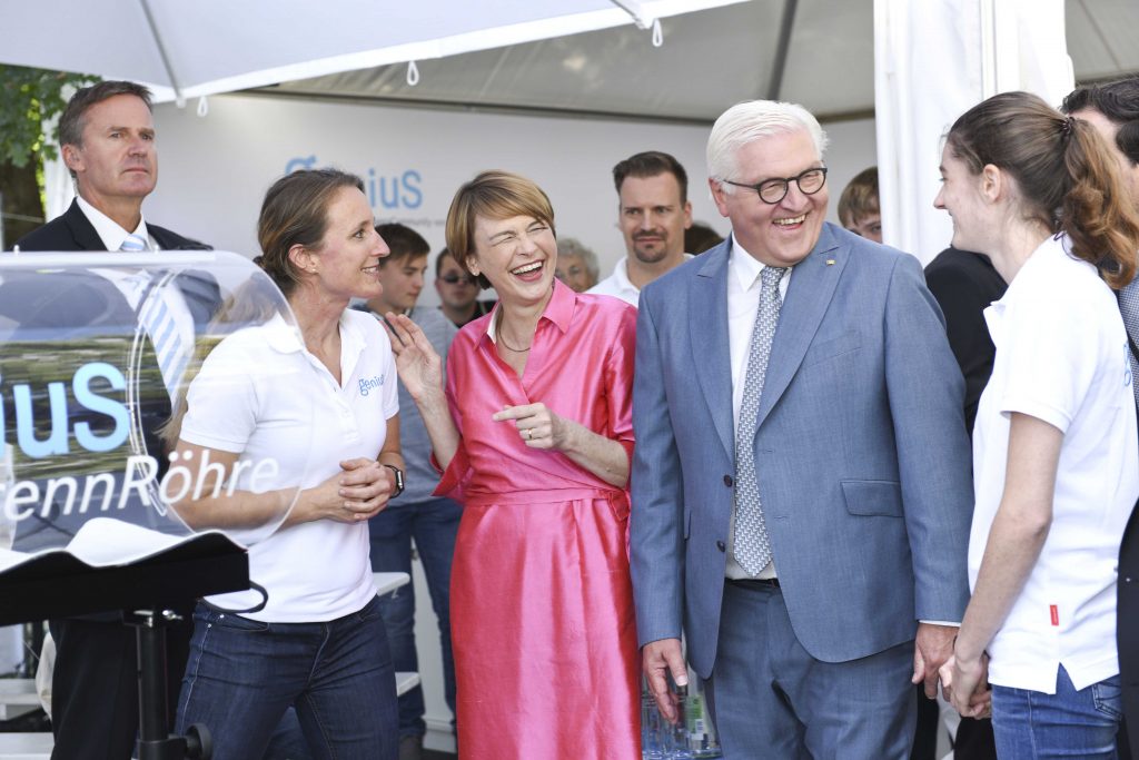 Bundespräsident Frank-Walter Steinmeier zu Besuch am Genius-Stand