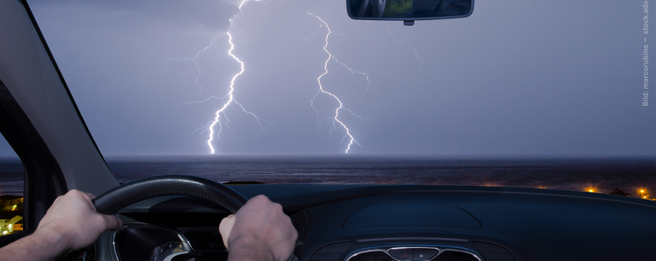 Ein faradayscher Käfig schützt Autofahrer vor Blitzen